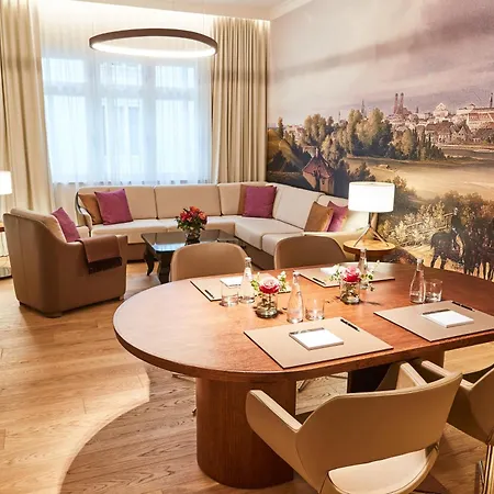 Vier Jahreszeiten Kempinski Hotel 5*