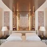 فندق فير يارستزايتن كمبينسكي ميونيخ