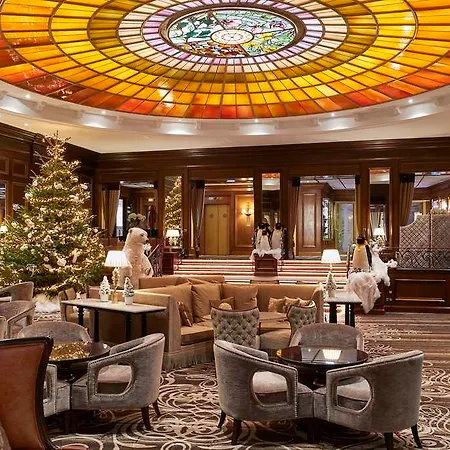 Vier Jahreszeiten Kempinski 5*