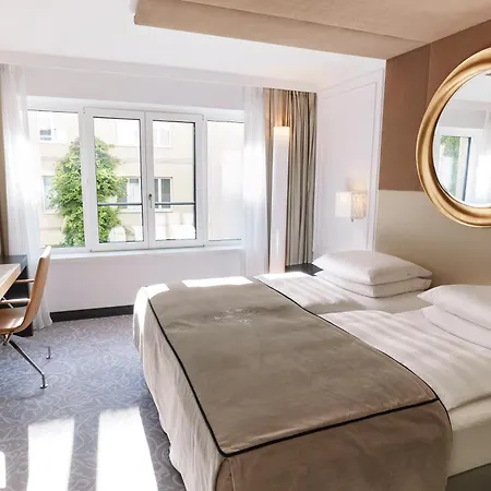 Hotel Vier Jahreszeiten Kempinski 5*