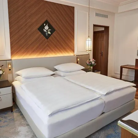 Vier Jahreszeiten Kempinski 5* München