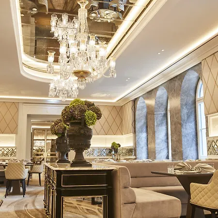 Vier Jahreszeiten Kempinski 5*