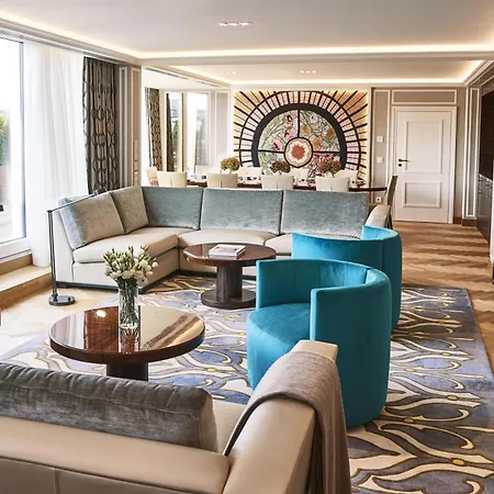 Vier Jahreszeiten Kempinski Hotel 5*