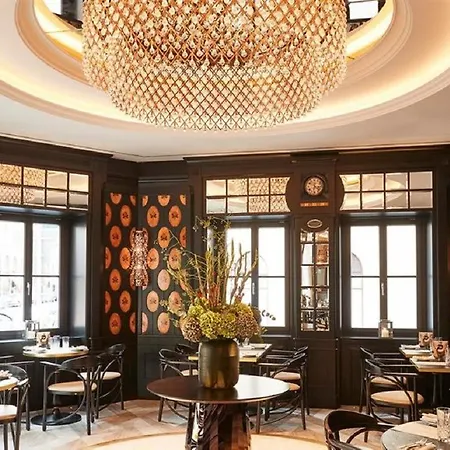 Vier Jahreszeiten Kempinski Hotel