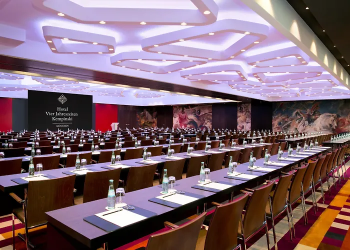 Отель Vier Jahreszeiten Kempinski Мюнхен