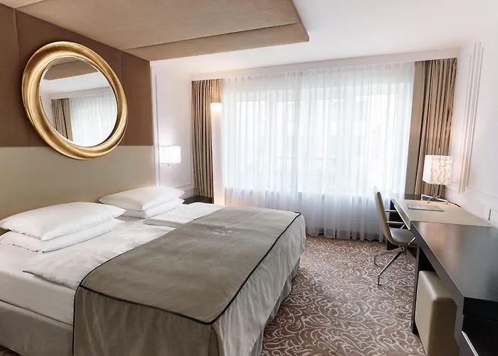Отель Vier Jahreszeiten Kempinski Мюнхен