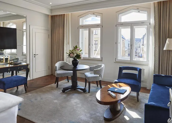 Vier Jahreszeiten Kempinski 5*