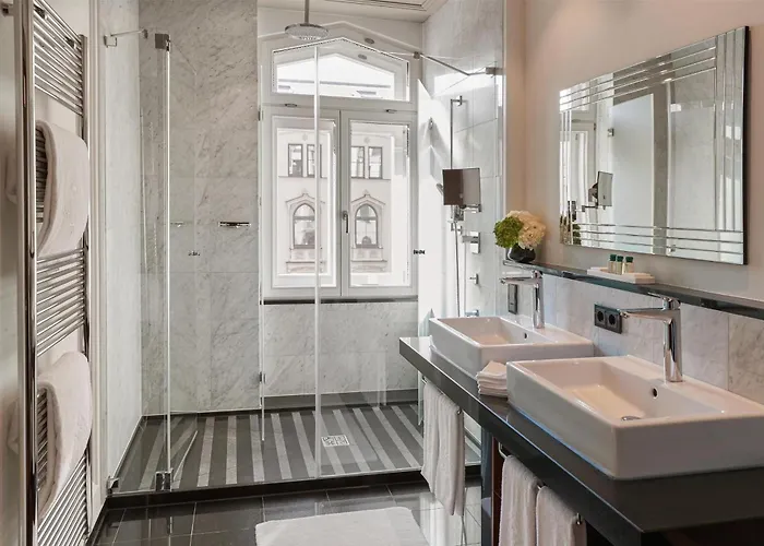 Hotel Vier Jahreszeiten Kempinski