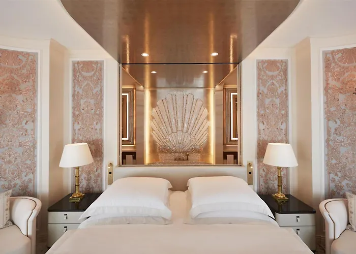 Отель Vier Jahreszeiten Kempinski Мюнхен