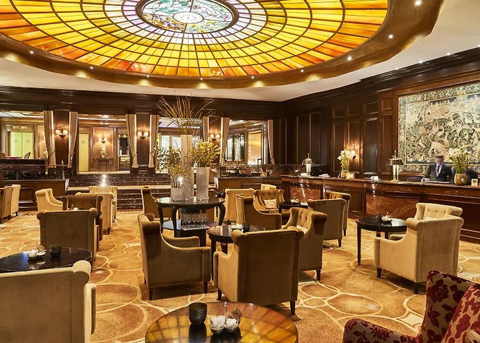Отель Vier Jahreszeiten Kempinski Мюнхен