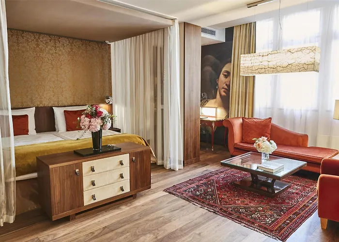 Vier Jahreszeiten Kempinski מלון 5*