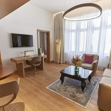 Vier Jahreszeiten Kempinski 5* München